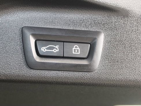 Used 2023 BMW X5 M50i w/ Executive Package image 57