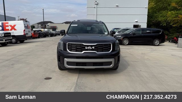 Used 2025 Kia Telluride S FWD image 8