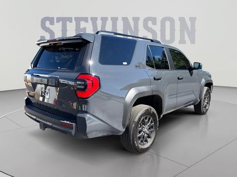 Used 2025 Toyota 4Runner SR5 AWD/4WD image 5