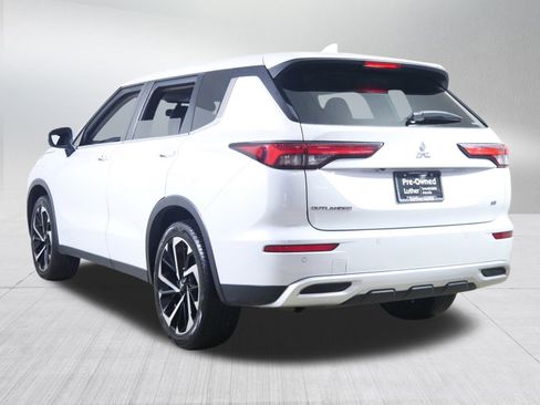 Used 2024 Mitsubishi Outlander SE image 5