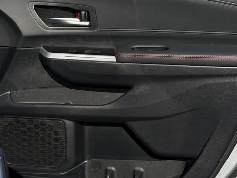 Used 2025 Toyota Sienna XSE w/ XSE Plus Package image 24