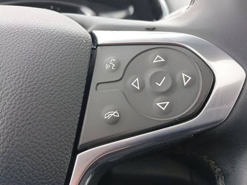 Used 2023 Chevrolet Traverse RS image 19