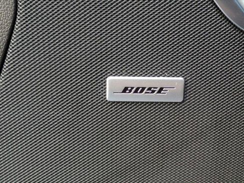 Used 2021 GMC Yukon Denali w/ Denali Premium Package image 4