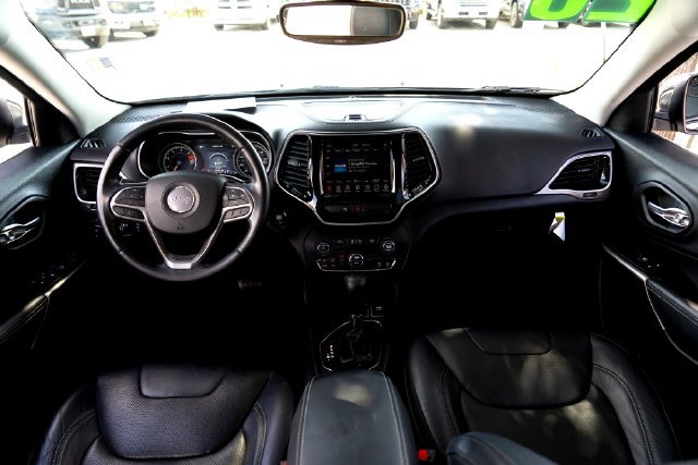 Used 2020 Jeep Cherokee Limited w/ Luxury Group FWD image 26