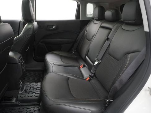 Certified 2020 Jeep Compass Latitude image 19