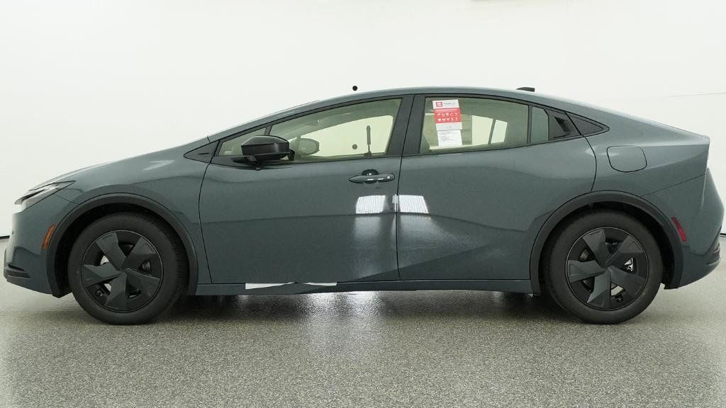 New 2026 Toyota Prius LE FWD image 22