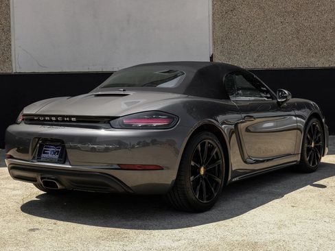 Used 2019 Porsche 718 Boxster RWD image 7