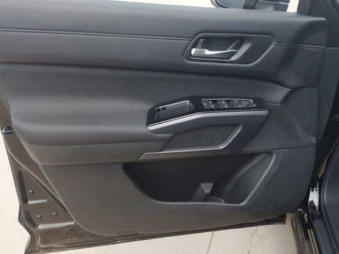 New 2026 Nissan Pathfinder SL AWD/4WD image 14