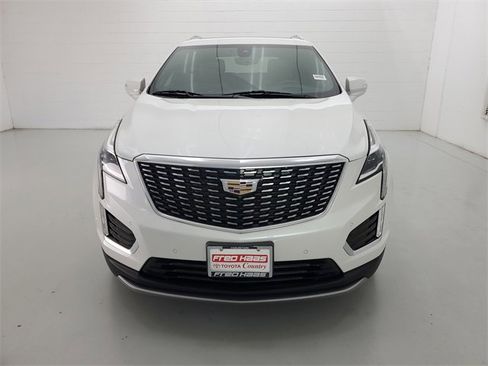 Used 2022 Cadillac XT5 Premium Luxury w/ Technology Package image 3