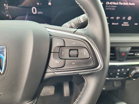 Used 2025 Buick Encore GX Preferred image 23