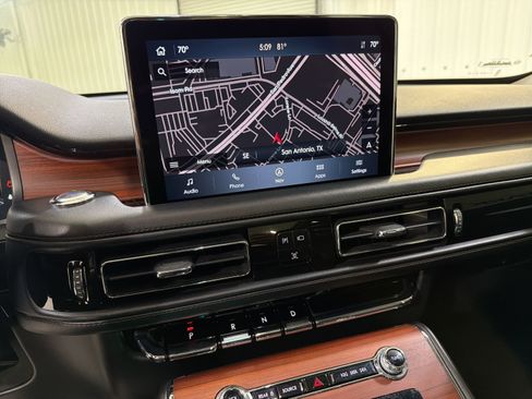 Used 2023 Lincoln Aviator Reserve image 19