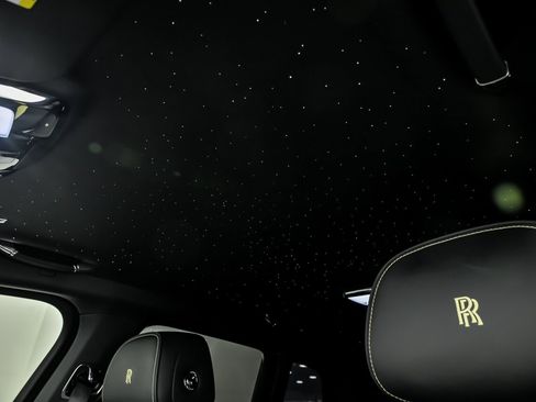 Used 2022 Rolls-Royce Cullinan w/ Dark Exterior Package image 23