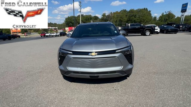 Used 2025 Chevrolet Blazer EV LT AWD/4WD image 6