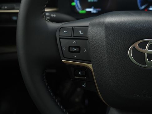 Used 2026 Toyota Crown Nightshade image 25