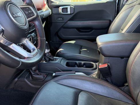 Used 2021 Jeep Gladiator Rubicon image 3