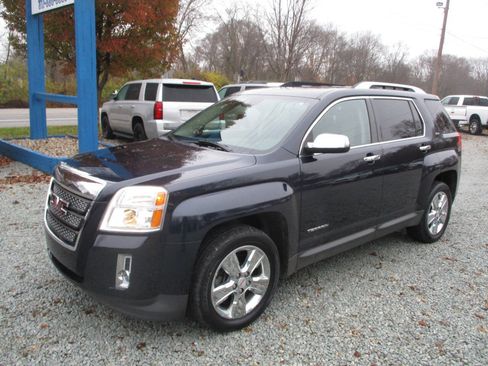 Used 2015 GMC Terrain SLT image 1