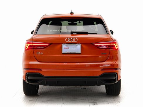 Used 2023 Audi Q3 2.0T Premium Plus w/ Premium Plus Package image 32