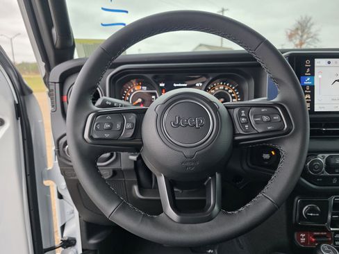 New 2026 Jeep Wrangler Unlimited Rubicon image 25