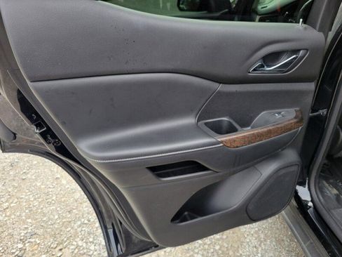 Used 2021 GMC Acadia Denali w/ Denali Technology Package image 31