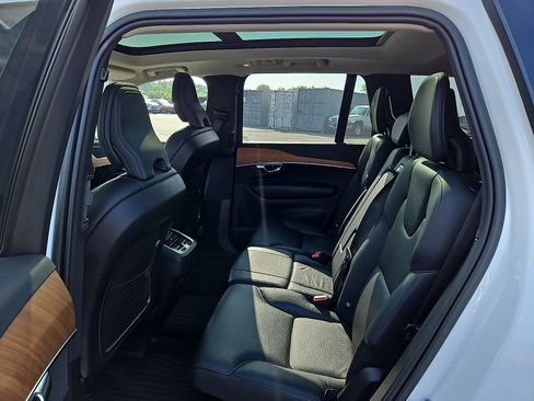 Certified 2023 Volvo XC90 B6 Plus w/ Protection Package AWD/4WD image 10