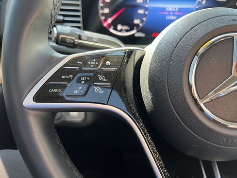Certified 2025 Mercedes-Benz GLE 350 4MATIC w/ AMG Line Exterior image 19