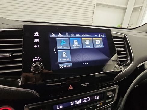 Used 2022 Honda Pilot Touring image 19