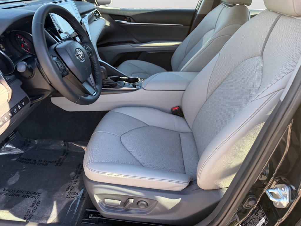 Used 2021 Toyota Camry XSE w/ Navigation Package FWD image 15