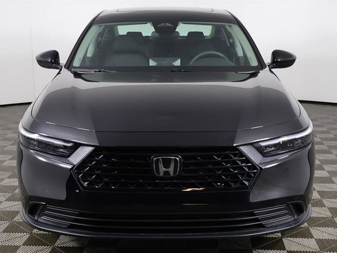 Certified 2025 Honda Accord SE image 11