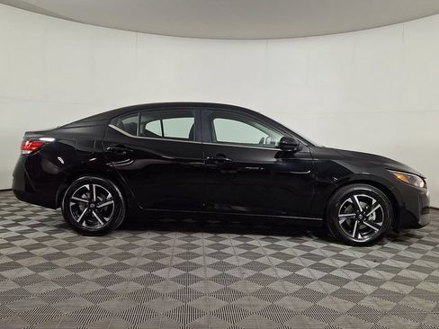 Used 2024 Nissan Sentra SV FWD image 10