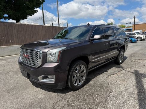 Used 2016 GMC Yukon XL Denali w/ Open Road Package AWD/4WD image 5