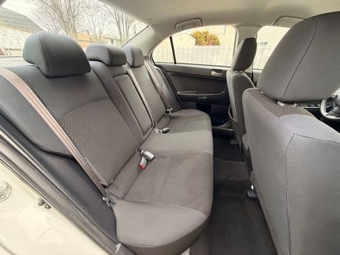 Used 2017 Mitsubishi Lancer ES image 28