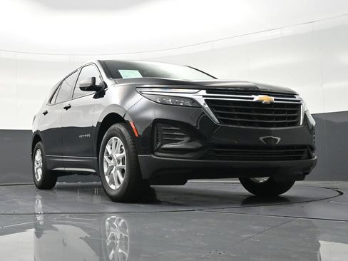 Used 2024 Chevrolet Equinox LS image 29