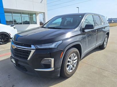 Used 2022 Chevrolet Traverse LS