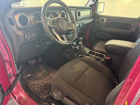 Used 2022 Jeep Wrangler Unlimited Sahara w/ Cold Weather Group image 5