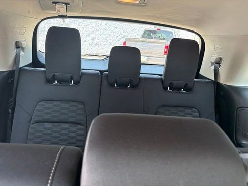Used 2024 Nissan Pathfinder SV FWD image 28