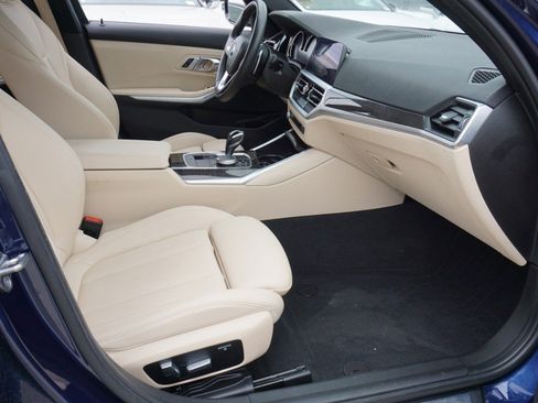 Used 2020 BMW 330i Sedan w/ Driving Assistance Package image 15