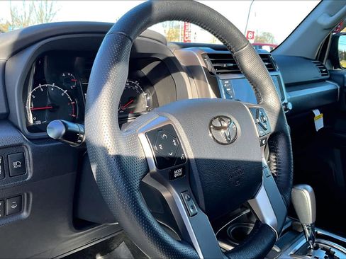 Used 2024 Toyota 4Runner SR5 Premium image 17