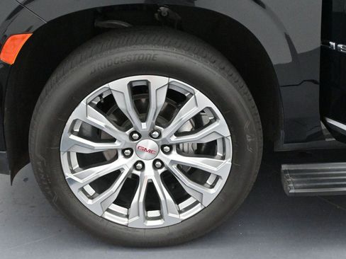 Used 2024 GMC Yukon Denali AWD/4WD image 42