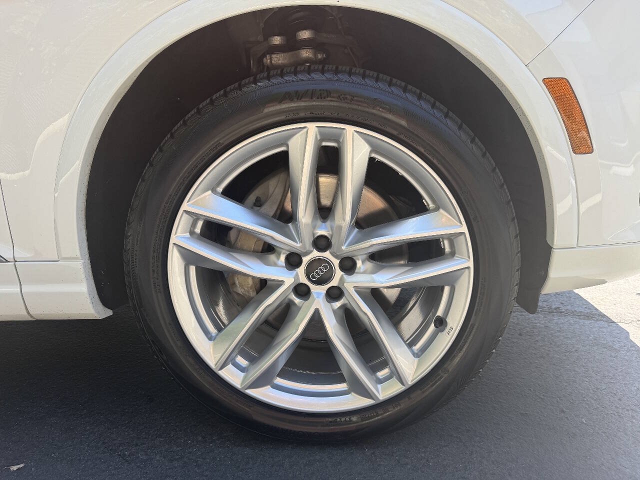 Used 2017 Audi Q7 3.0T Prestige w/ Prestige Package AWD/4WD image 34