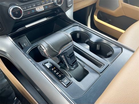 Used 2022 Ford F150 Lariat image 16