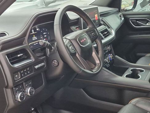 Used 2023 GMC Yukon AT4 w/ AT4 Premium Package AWD/4WD image 10