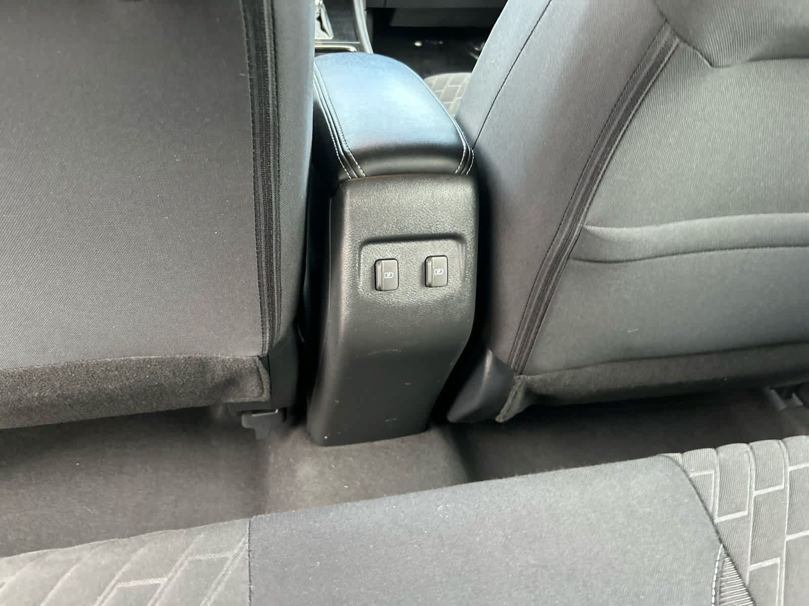 Used 2021 Nissan Kicks SV FWD image 23