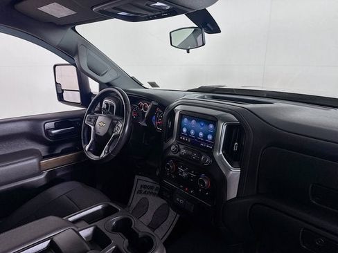 Used 2022 Chevrolet Silverado 2500 LT w/ Convenience Package image 21