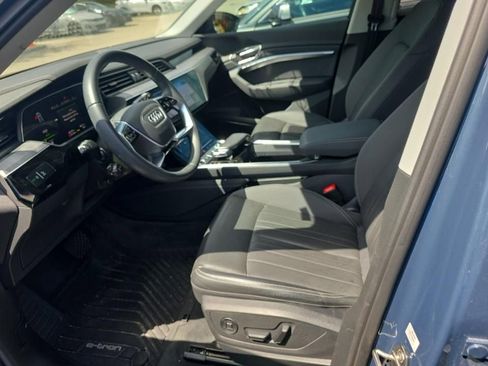 Used 2024 Audi Q8 e-tron Premium Plus w/ Premium Plus Package image 12