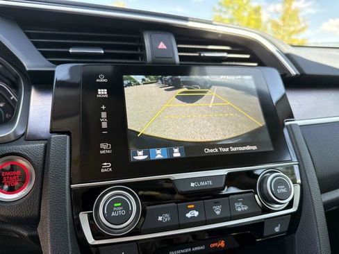 Used 2017 Honda Civic Touring image 24