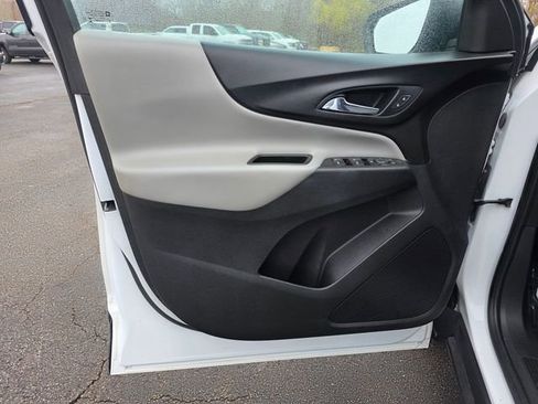 Used 2021 Chevrolet Equinox LS w/ LS Convenience Package AWD/4WD image 19