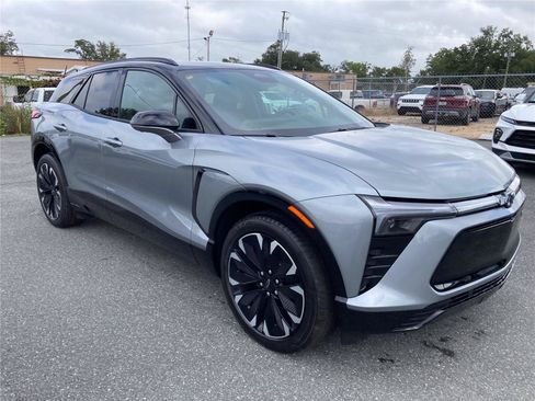New 2026 Chevrolet Blazer EV RS FWD image 2