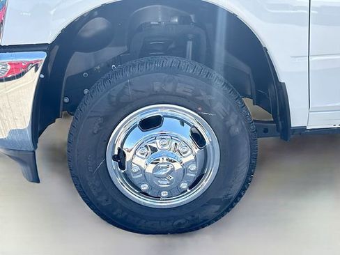 New 2026 RAM 3500 Tradesman AWD/4WD image 31