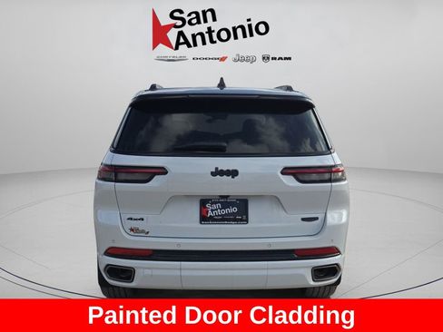 New 2025 Jeep Grand Cherokee L Summit w/ Obsidian Package AWD/4WD image 7