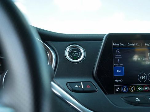 Used 2021 Chevrolet Blazer LT FWD image 27